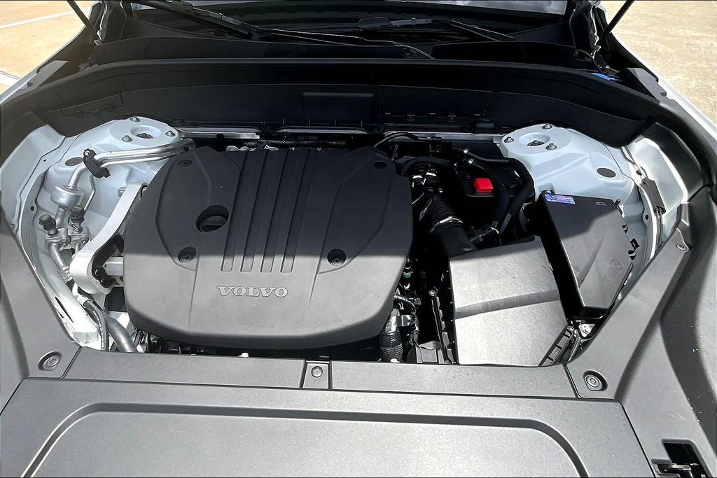 2026 Volvo XC90 B5 Plus