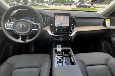 2026 Volvo XC90 B5 Plus