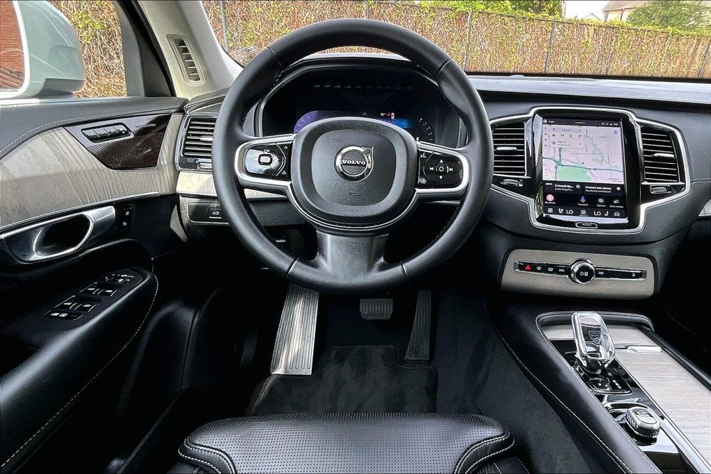 2025 Volvo XC90 B5 Ultra 7-Seater