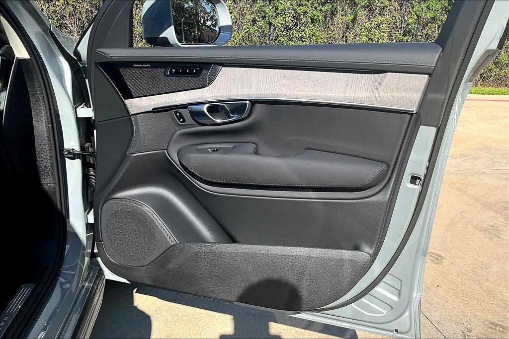 2026 Volvo XC90 B5 Ultra 7-Seater