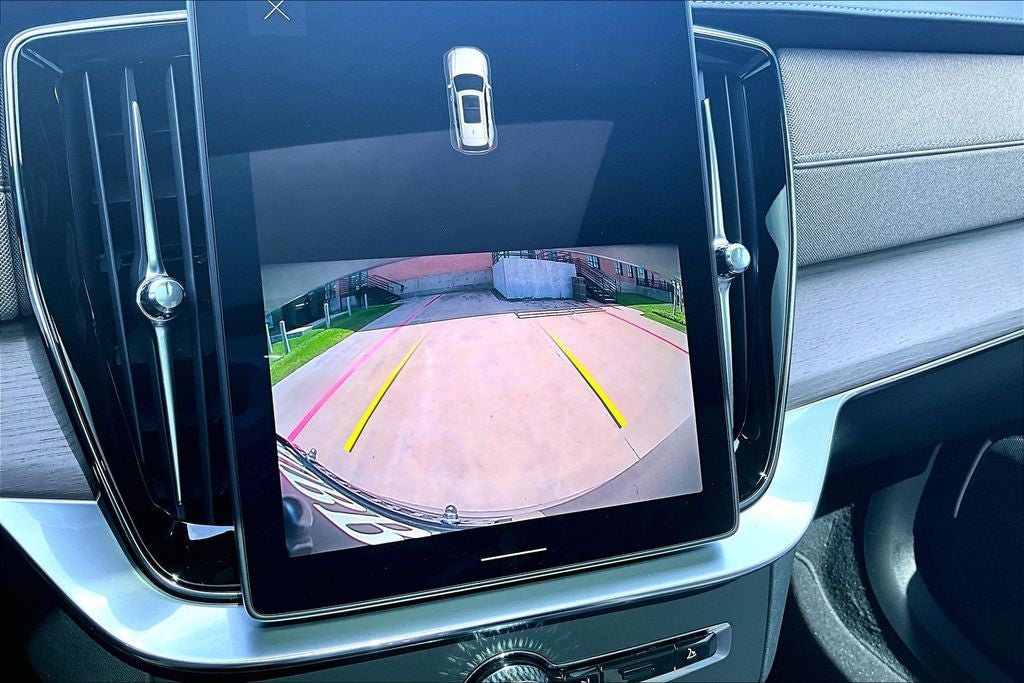 2026 Volvo XC90 B5 Core