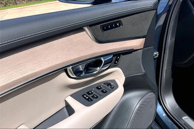 2026 Volvo XC90 B5 Core