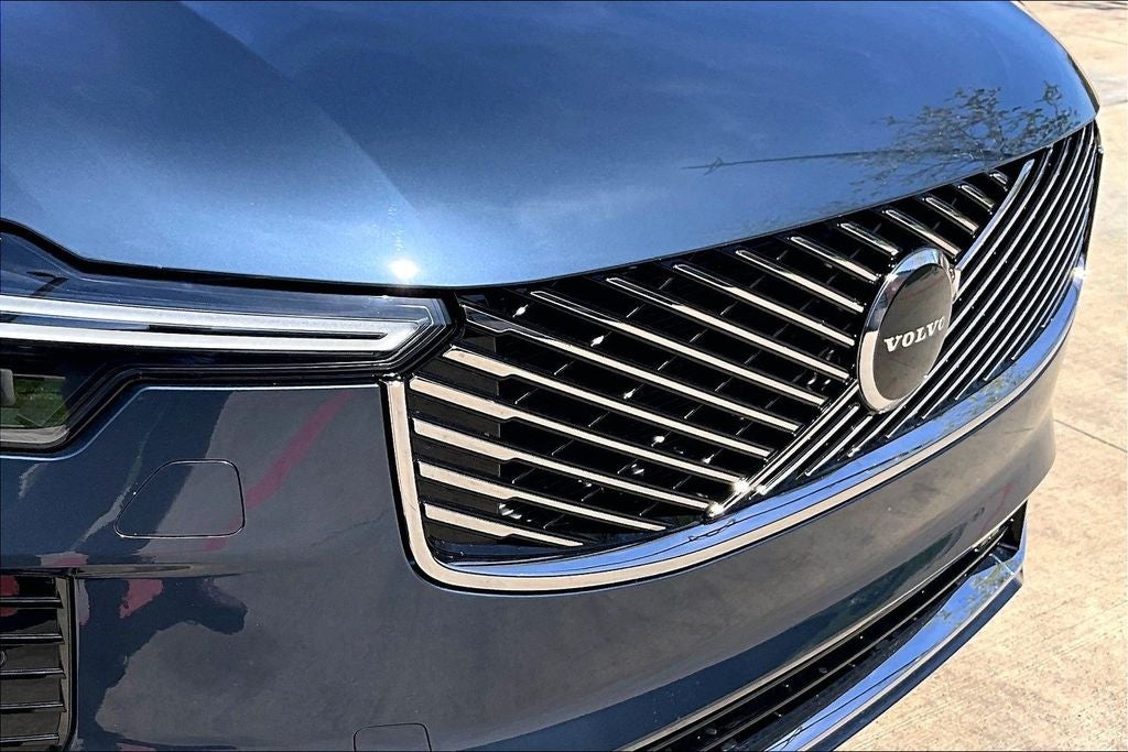 2026 Volvo XC90 B5 Core