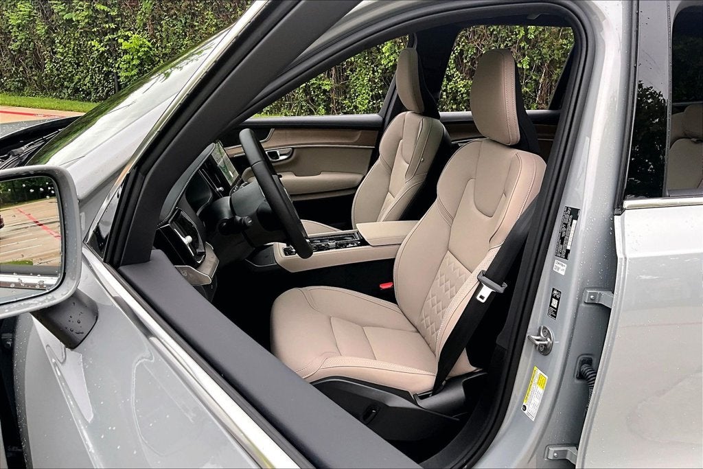 2026 Volvo XC90 B5 Core