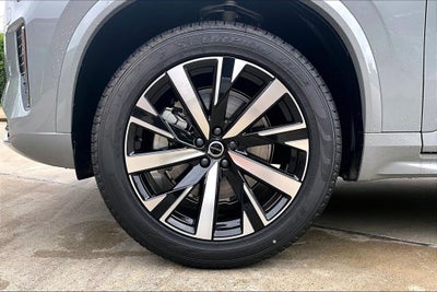 2026 Volvo XC90 B5 Core
