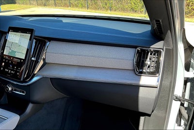 2026 Volvo XC90 B5 Core