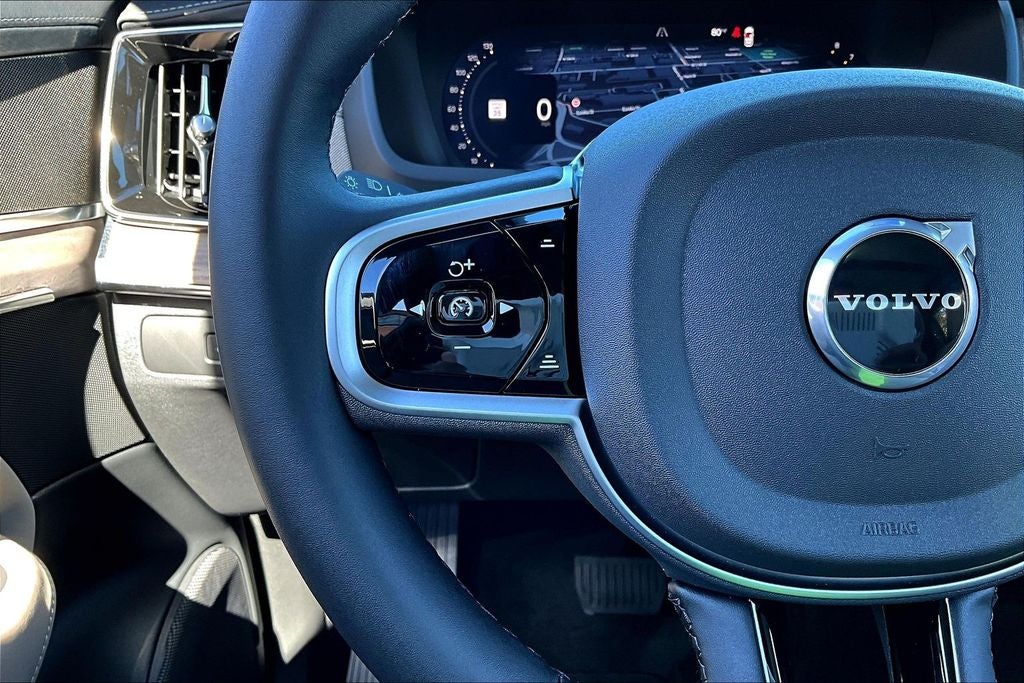 2026 Volvo XC90 B5 Core