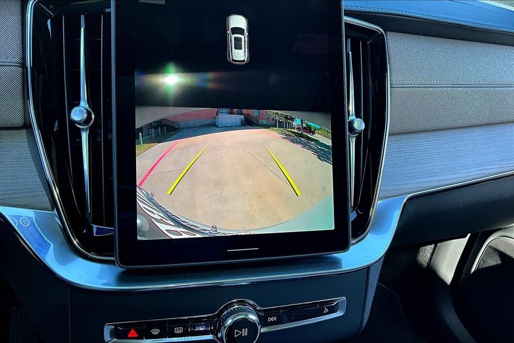 2026 Volvo XC90 B5 Core