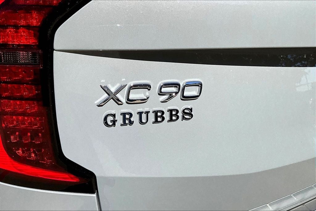 2026 Volvo XC90 B5 Core
