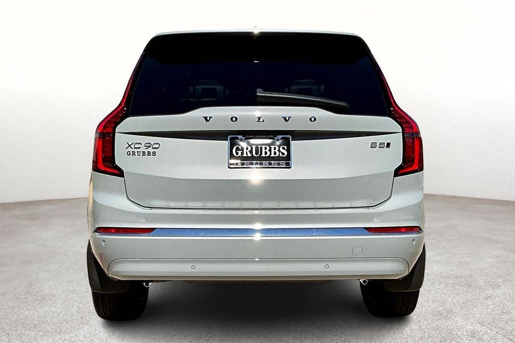 2026 Volvo XC90 B5 Core