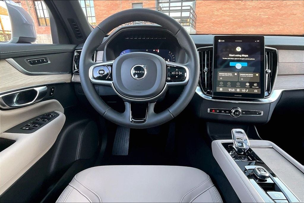 2026 Volvo XC90 B5 Core
