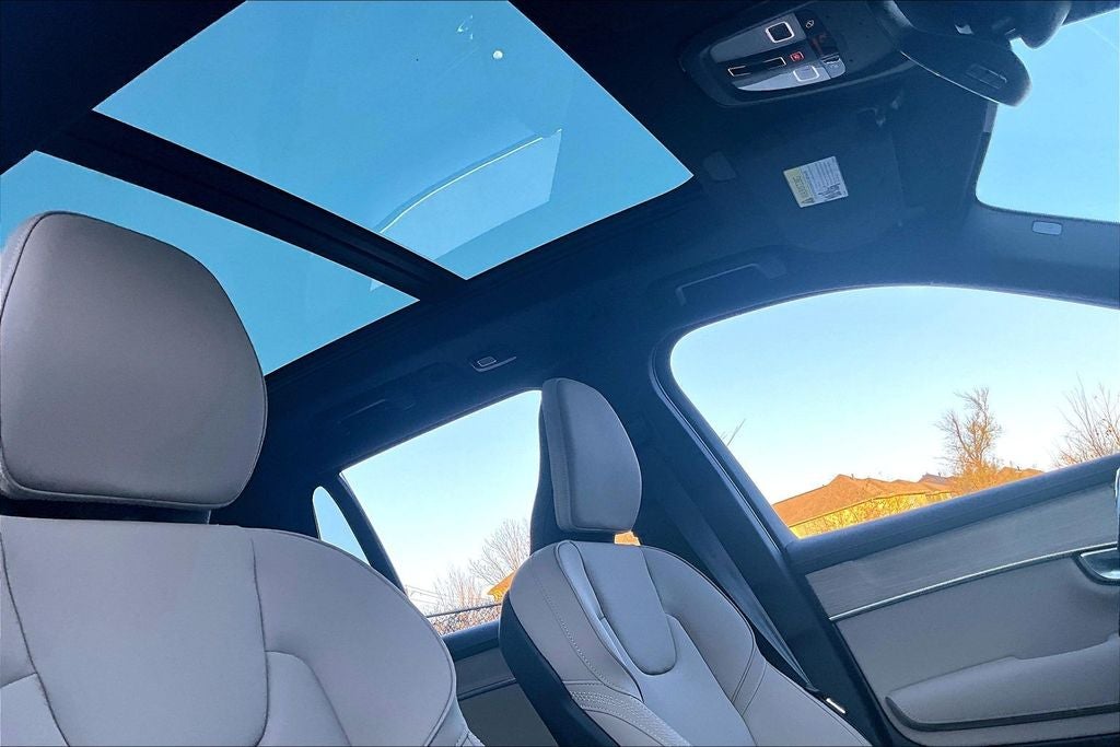 2026 Volvo XC90 B5 Core