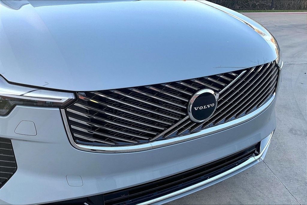 2026 Volvo XC90 B5 Core