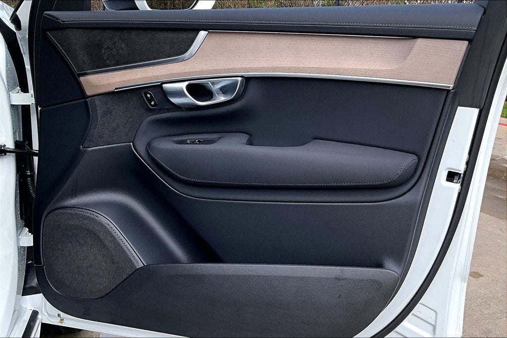 2026 Volvo XC90 B5 Core