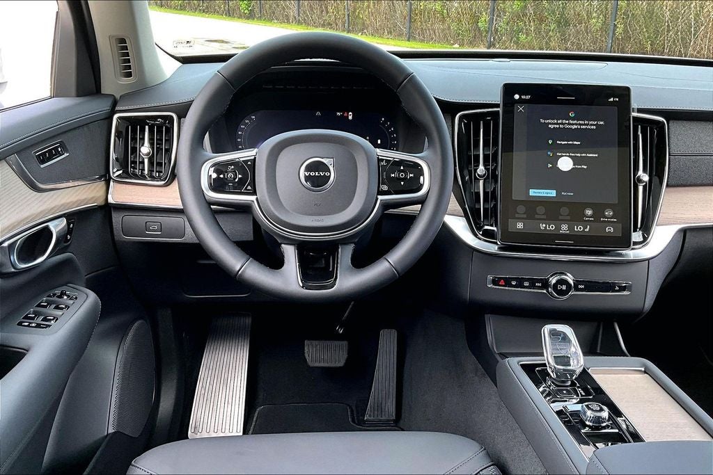 2026 Volvo XC90 B5 Core