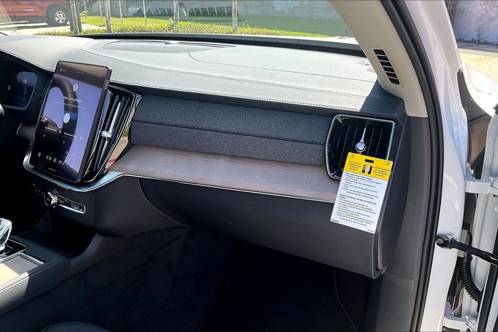 2026 Volvo XC90 B5 Core