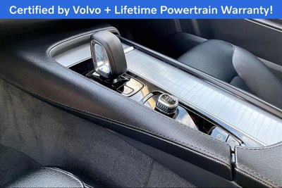 2025 Volvo XC90 B5 Core