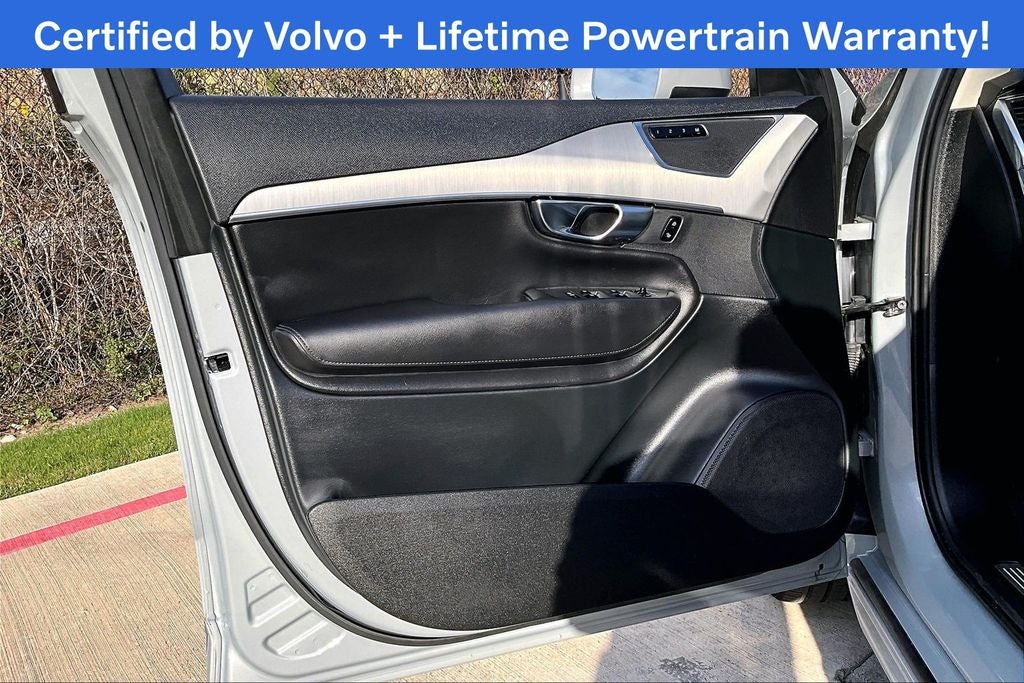 2025 Volvo XC90 B5 Core