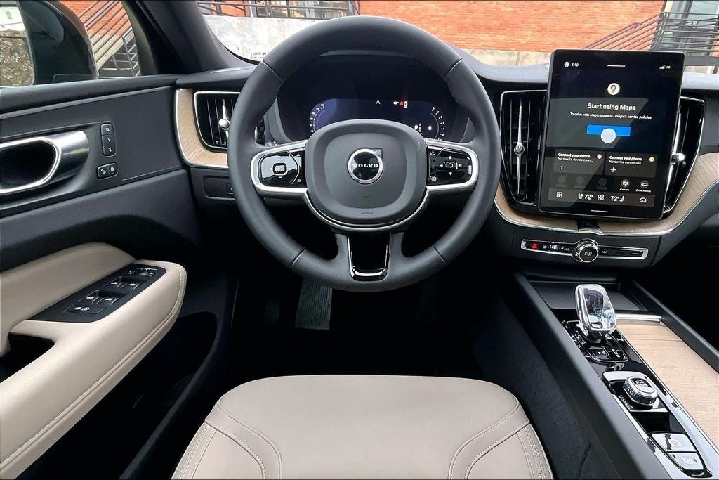 2026 Volvo XC60 B5 Plus