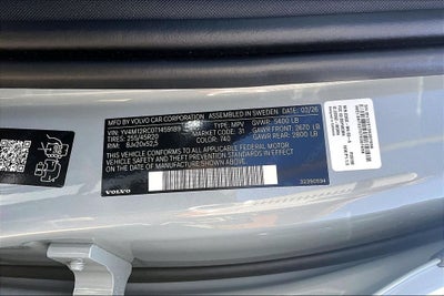 2026 Volvo XC60 B5 Plus