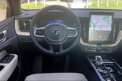 2026 Volvo XC60 B5 Plus