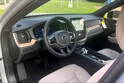 2026 Volvo XC60 B5 Plus