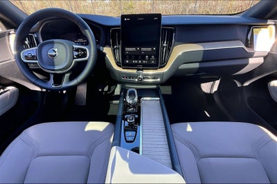 2026 Volvo XC60 B5 Plus