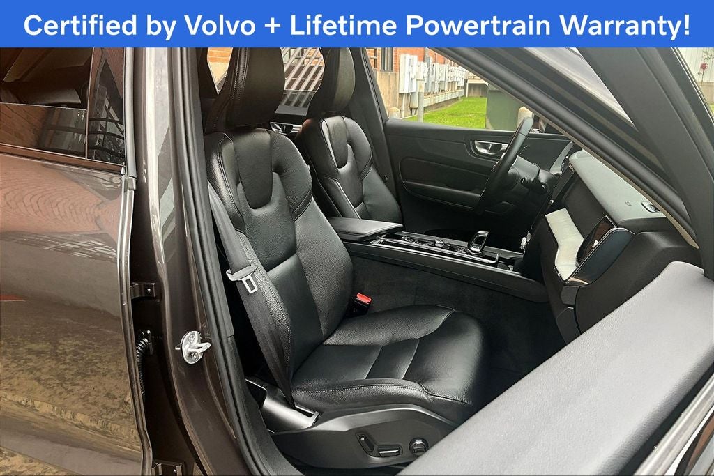 2025 Volvo XC60 B5 Plus