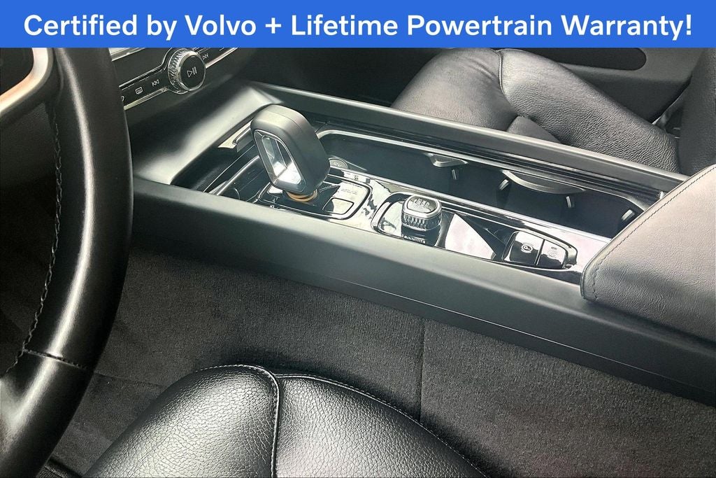 2025 Volvo XC60 B5 Plus