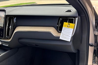 2026 Volvo XC60 B5 Plus