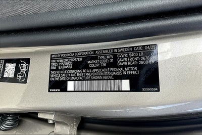 2026 Volvo XC60 B5 Plus