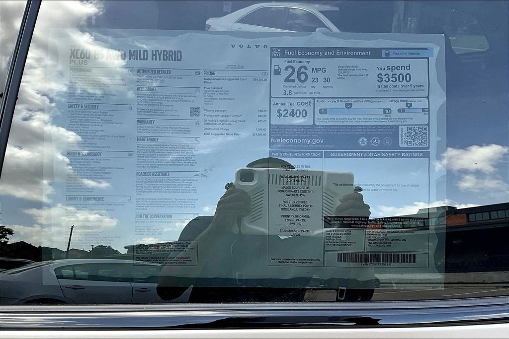 2026 Volvo XC60 B5 Plus