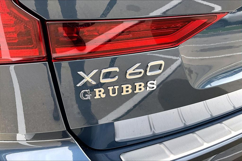 2026 Volvo XC60 B5 Plus