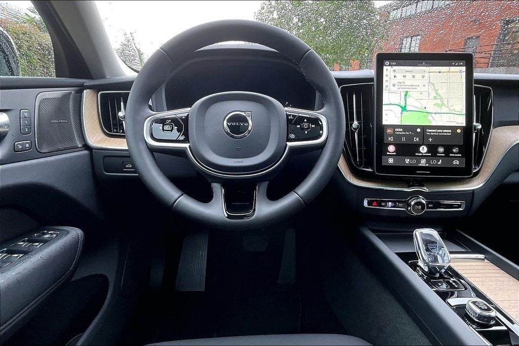 2026 Volvo XC60 B5 Plus