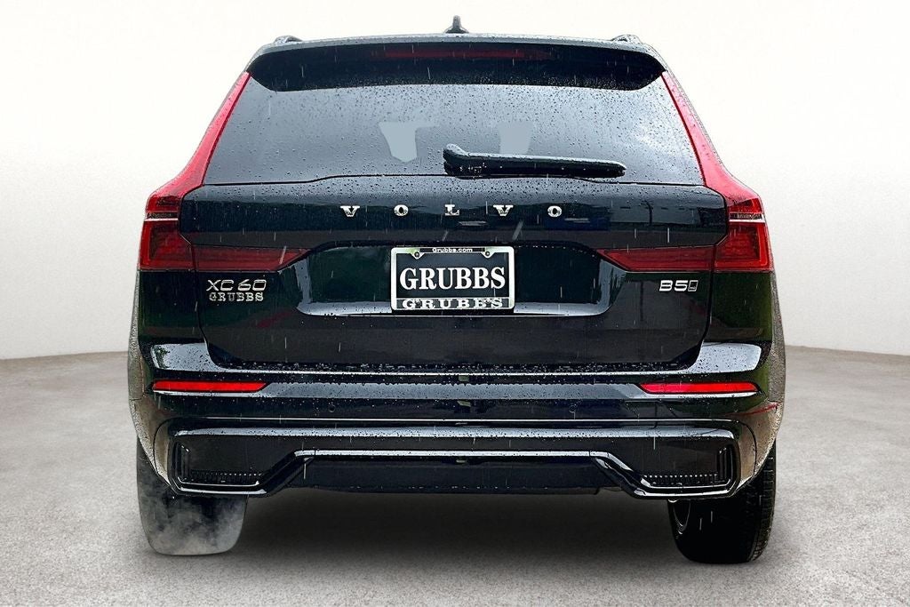 2026 Volvo XC60 B5 Plus