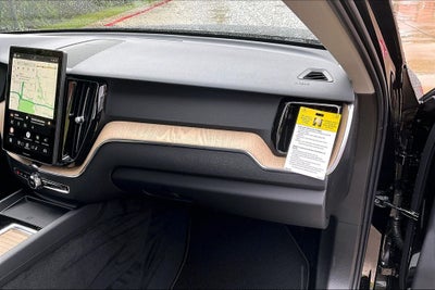 2026 Volvo XC60 B5 Plus