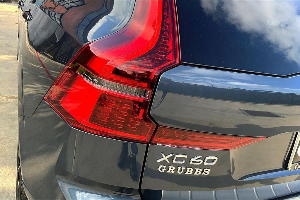 2026 Volvo XC60 B5 Plus
