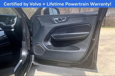 2025 Volvo XC60 B5 Plus