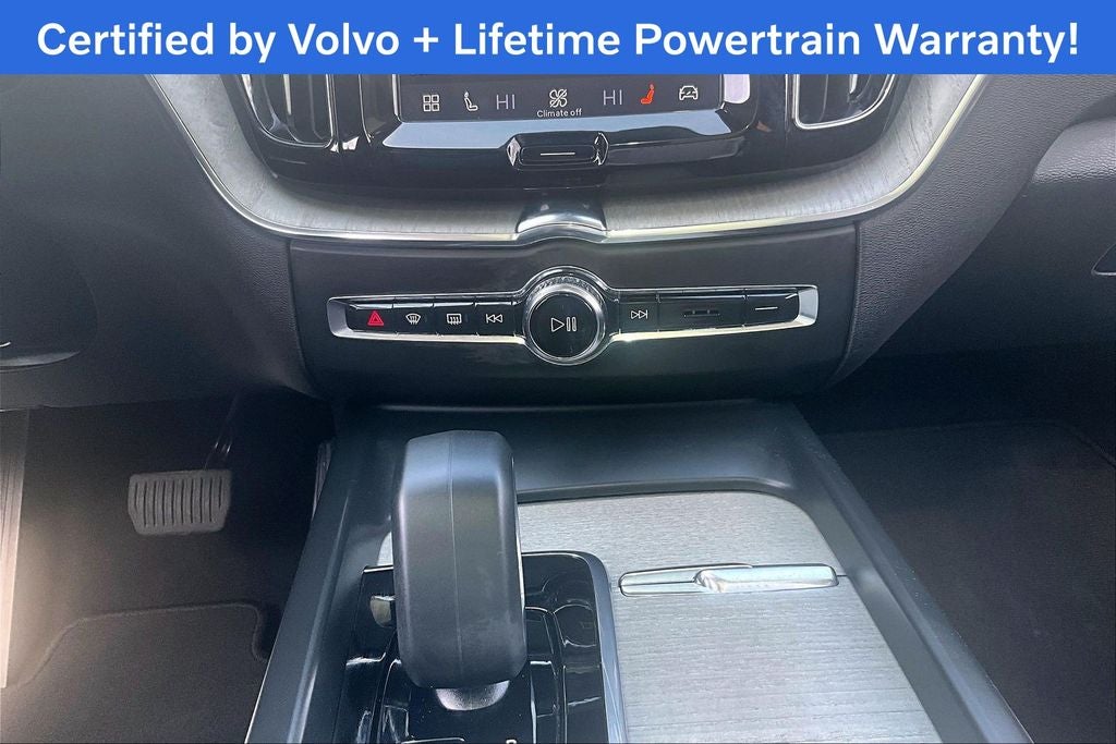 2025 Volvo XC60 B5 Plus