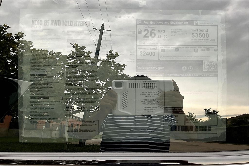 2026 Volvo XC60 B5 Plus