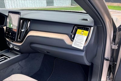 2026 Volvo XC60 B5 Plus