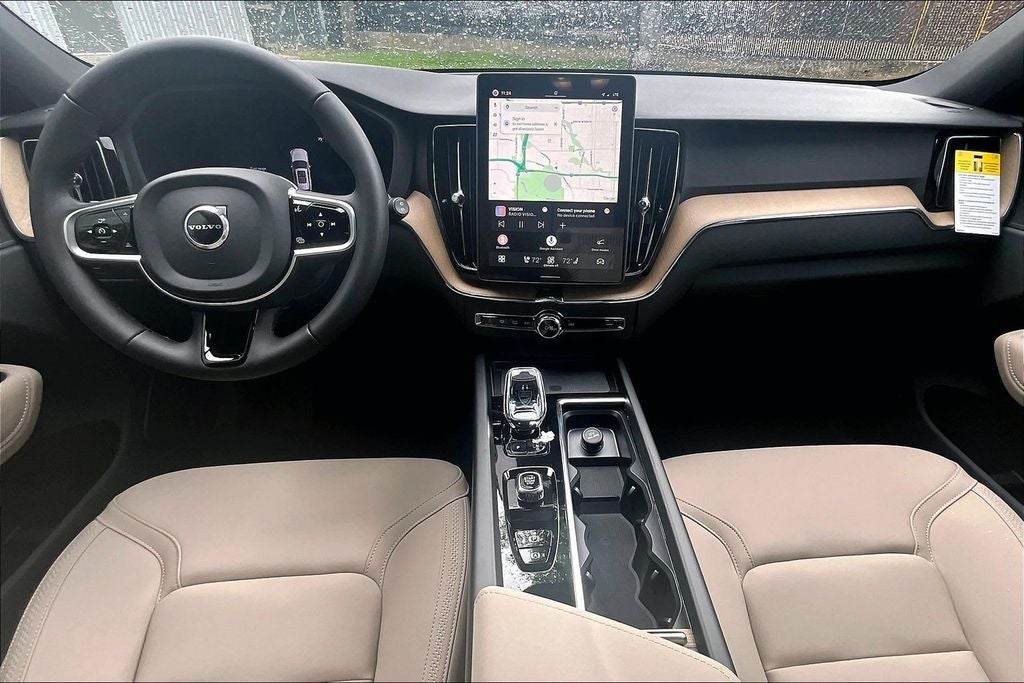 2026 Volvo XC60 B5 Plus
