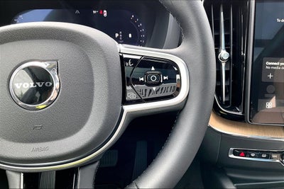 2026 Volvo XC60 B5 Plus