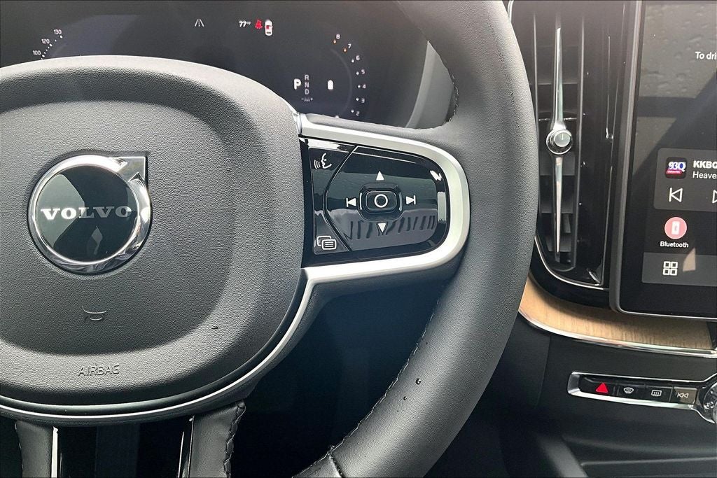 2026 Volvo XC60 B5 Plus