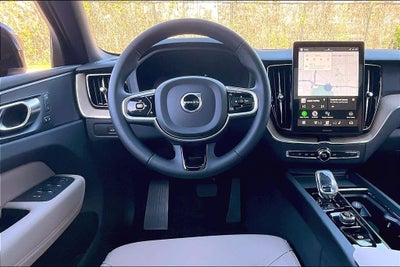 2026 Volvo XC60 B5 Plus