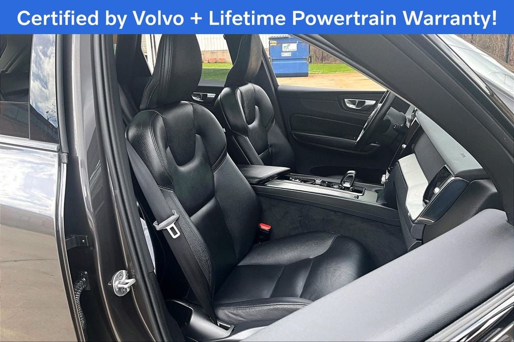 2025 Volvo XC60 B5 Plus