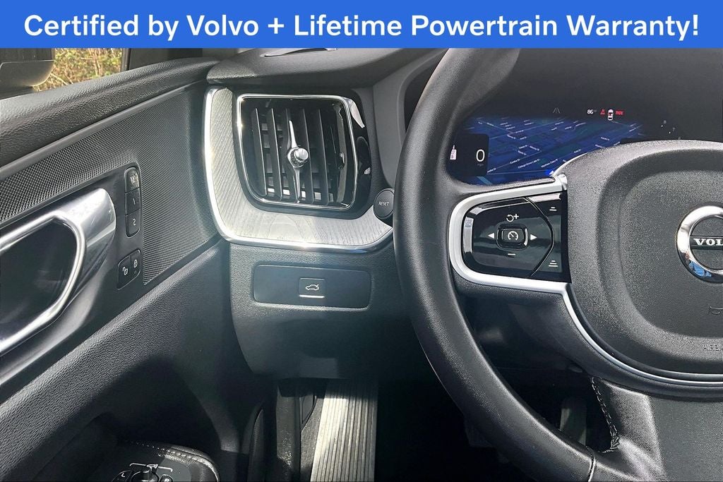 2025 Volvo XC60 B5 Plus