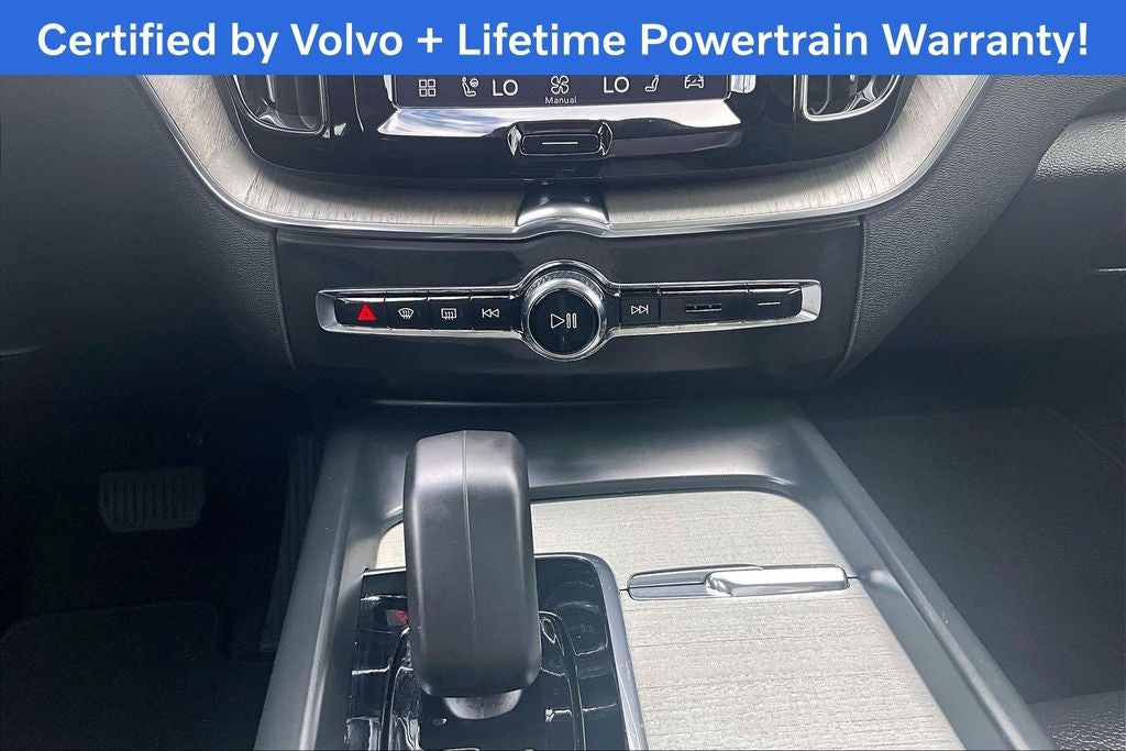 2025 Volvo XC60 B5 Plus