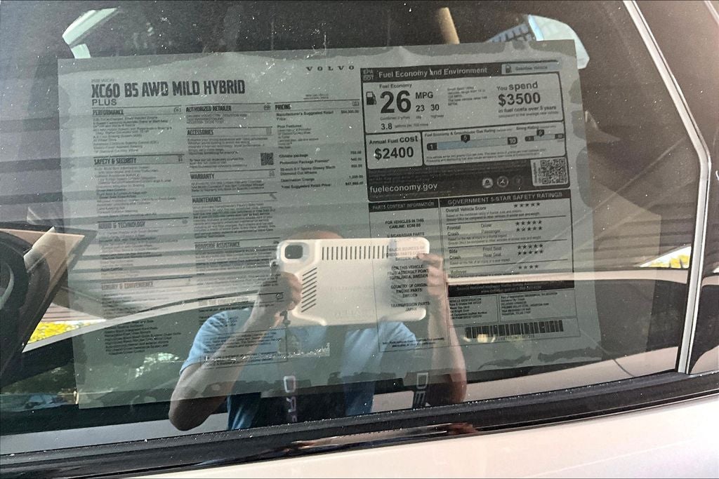 2026 Volvo XC60 B5 Plus