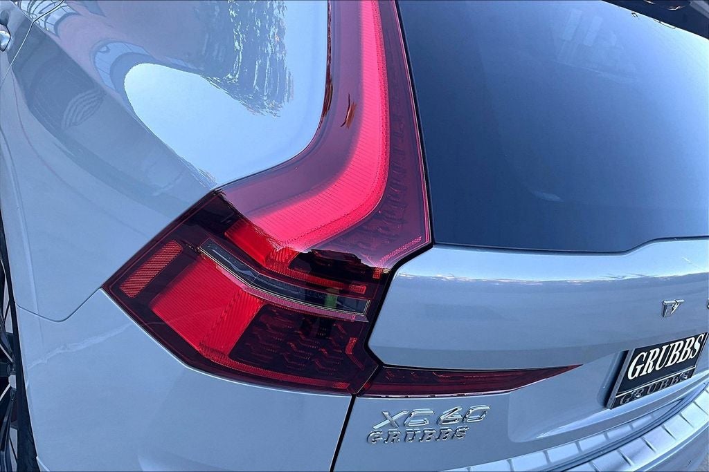 2026 Volvo XC60 B5 Plus